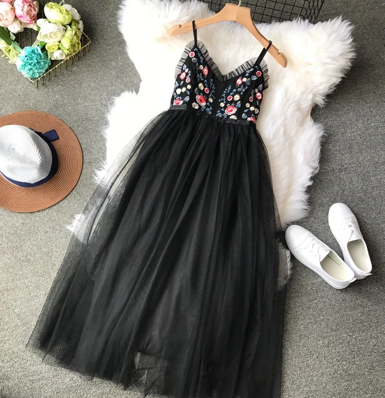 Affordable Women's Clothing Embroidered Flower high waist thin mesh puffy dress  3397