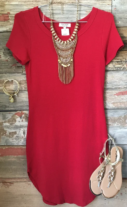 Women's Clothing For Outdoor Activities Fun in the Sun Tunic Dress: Ruby Red