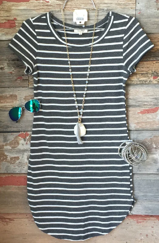 Elegant Clothing On the Horizon Tunic Dress: Grey