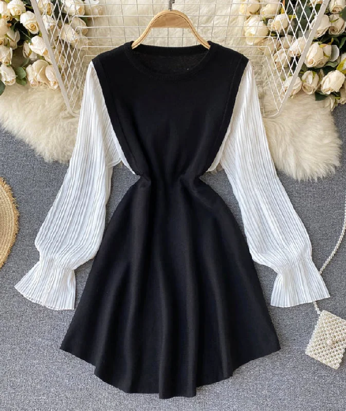 Must-Have Styles White and black knitted dress  989
