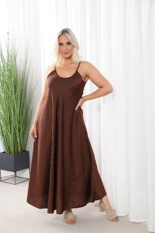 Women's Outfit For The Office Florentine Maxi Dress Espresso