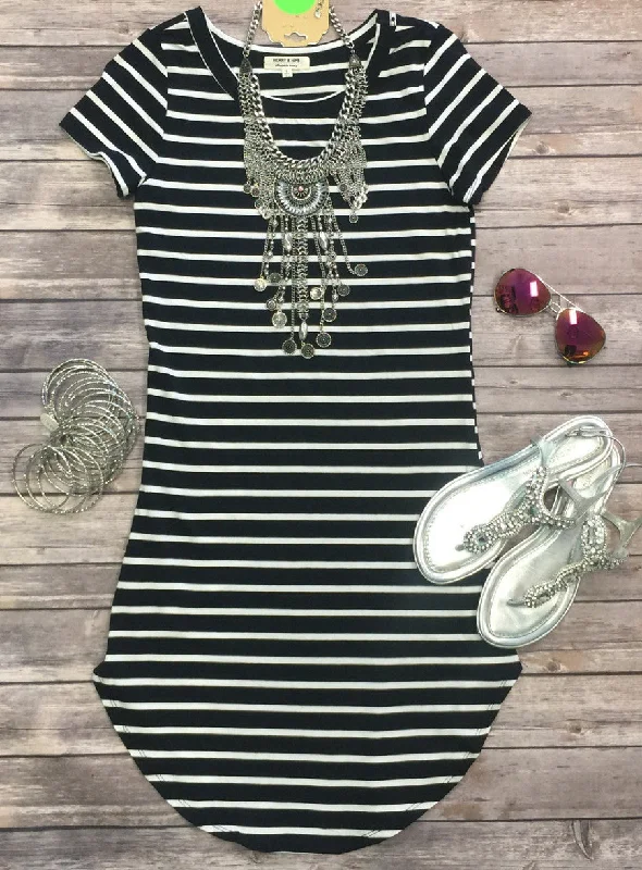 Stylish Outerwear Clothing For Women On the Horizon Tunic Dress: Black