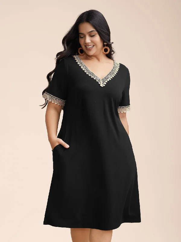 Affordable Luxury Women's Garments Textured Lace Neckline Ruffled Sleeve Dress
