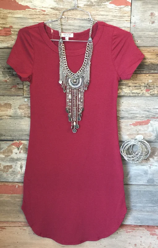 Women's Luxury Garments Fun in the Sun Tunic Dress: Burgundy