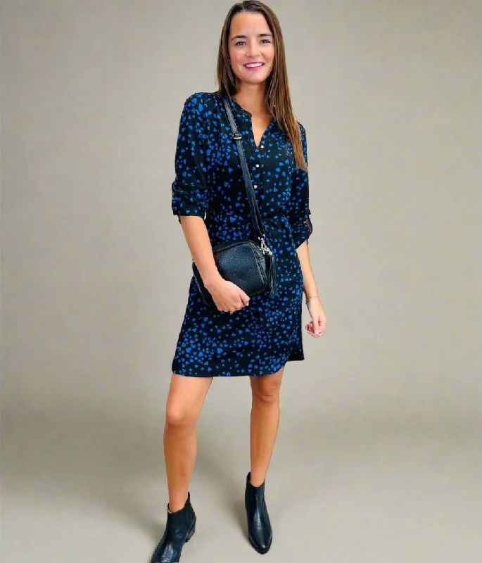 Plus Size Women's Fashion Blue Heart Print Belted Shirt Dress