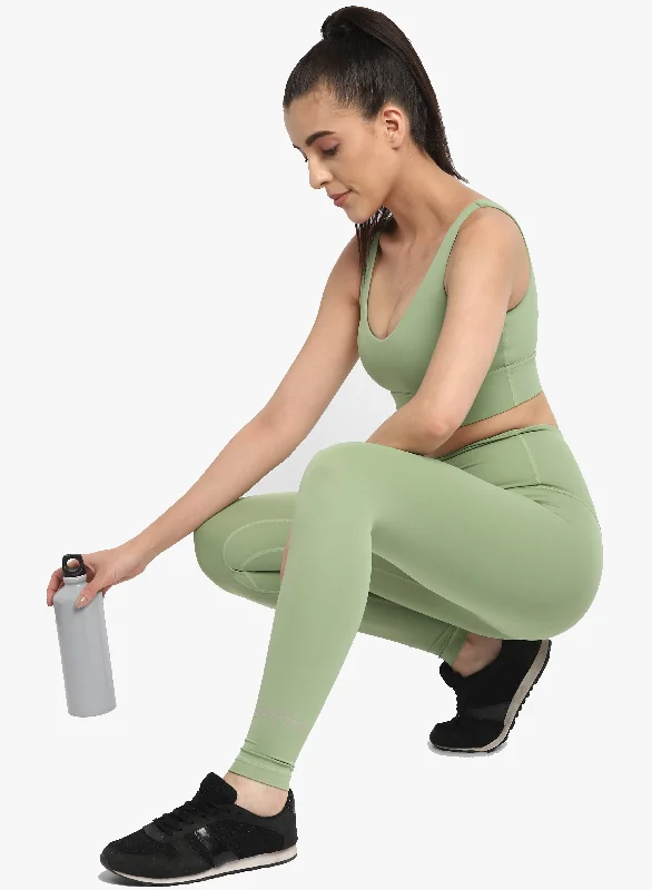 Breathe Easy In Comfortable Yoga Outfits Flo Set