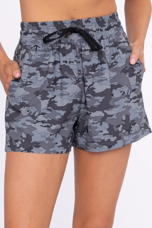 Performance Yoga Wear Now At Exclusive Discounts Mono B Jagged Camo Active Shorts AP-B0393