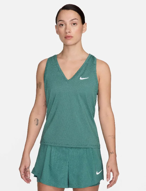 Embrace Comfort With Yoga Wear On Sale NikeCourt Victory Tennis Tank - Bicoastal/White