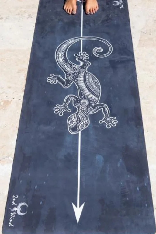 Stretch, Relax, And Save On Yoga Essentials Towel Infused Yoga Mat - Gecko