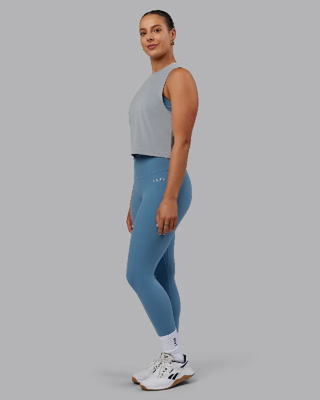 Limited-Stock Sale On Yoga Tops And Leggings Unleash Cropped Training Tank - Circular Grey