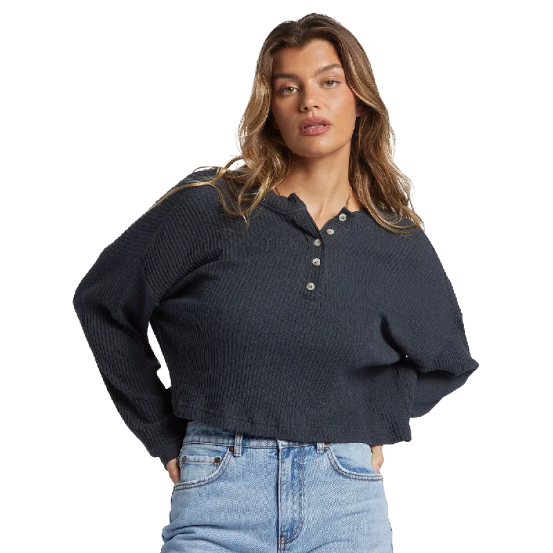 Elevate Your Practice With Affordable Yoga Wear Women's Good Catch Long Sleeve
