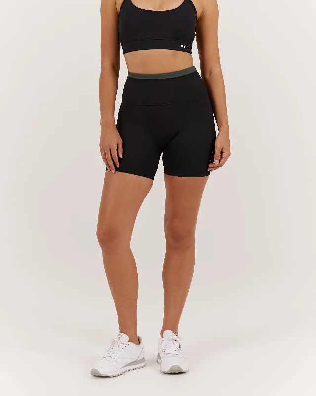 The Best Yoga Clothing At The Best Prices MVP LIVE SHORTS - BLACK FERN